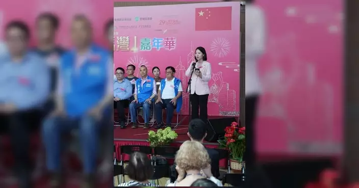 郭芙蓉出席馬灣回歸嘉年華 關注交通蚊患等民生議題