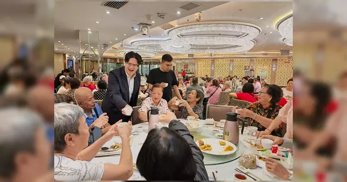 麥成灝出席端午茶聚及長者生日會 向街坊送上父親節祝福