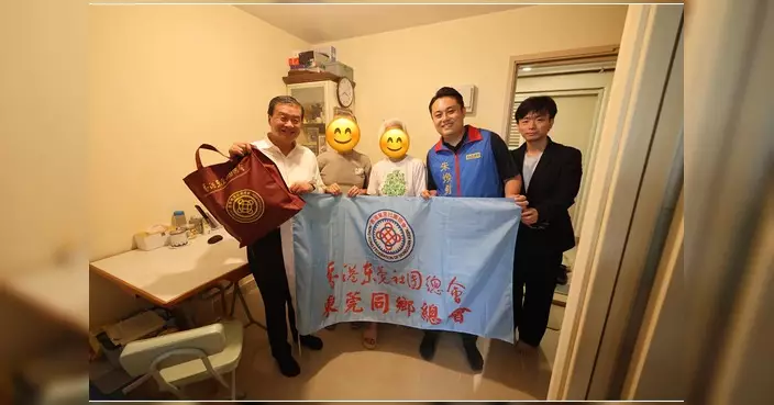 朱煥釗欣安邨家訪送暖 向街坊派福粽傳遞關懷