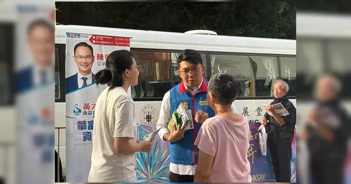 張偉楠團隊華富邨設街站 講解重建抽籤流程