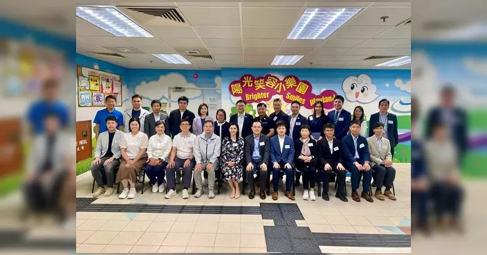 黃大仙區議會參觀學童牙科診所 了解口腔健康推廣工作