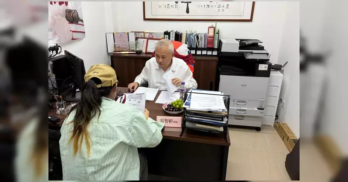 丁江浩辦事處辦免費法律諮詢 吳智軒律師細心解答街坊疑難