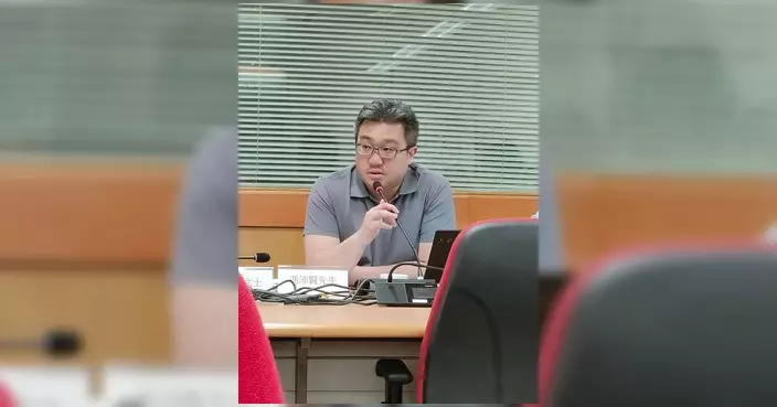 馮沛賢出席屯門區議會會議 跟進街市維修滲水及物流管理