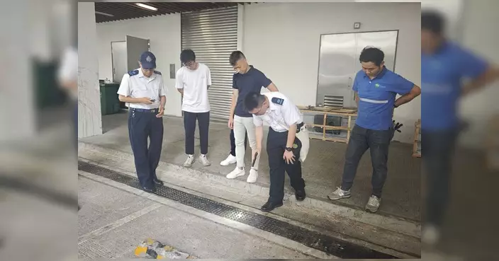 葉培基跟進翔東邨環境衞生 檢查供水系統及研究增垃圾桶