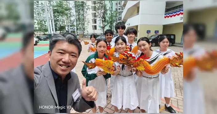 姚國威劉桂容出席順德聯誼總會兩校銀禧慶典