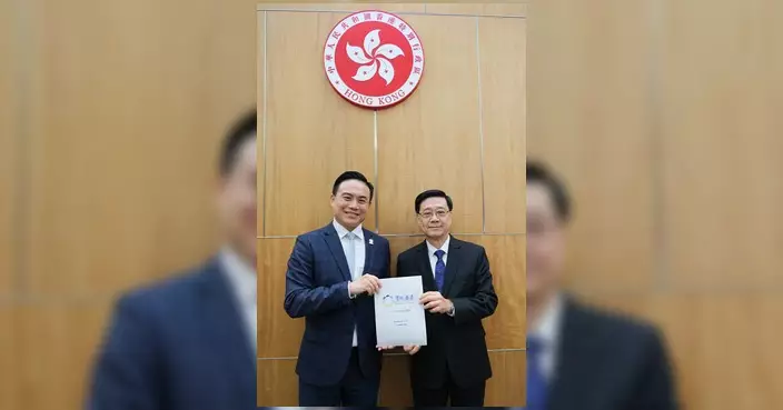 實政圓桌提交施政報告建議書 倡引入燃油實價及強化地盤安全