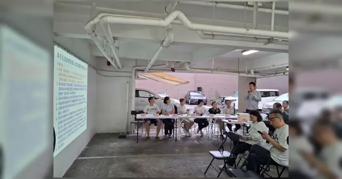 林博出席九龍塘業主大會 聆聽街坊屋苑管理訴求