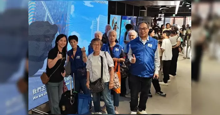 華麗關愛隊辦親子電影欣賞 招待逾200人全場爆滿