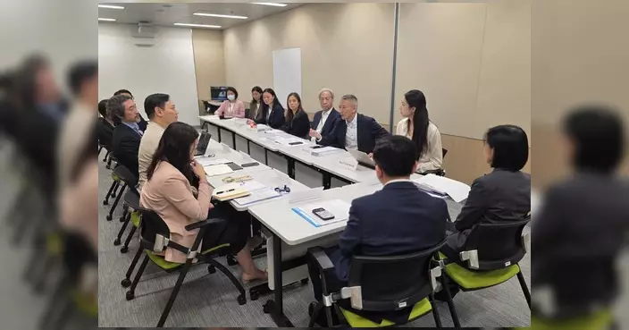 姚柏良江旻憓晤孫玉菡 促優化酒店業輸入勞工續約安排