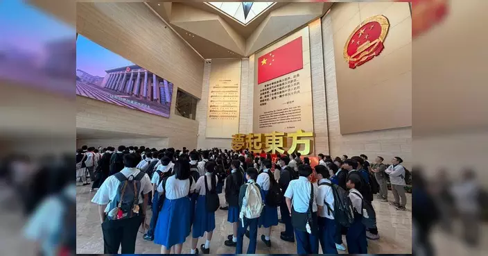 沙田青年參觀駐港部隊展覽中心 了解國家發展歷程