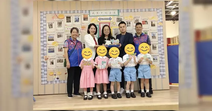 施永泰讚聖保羅堂社區關懷 學生贈端午畫作麵條促長幼共融