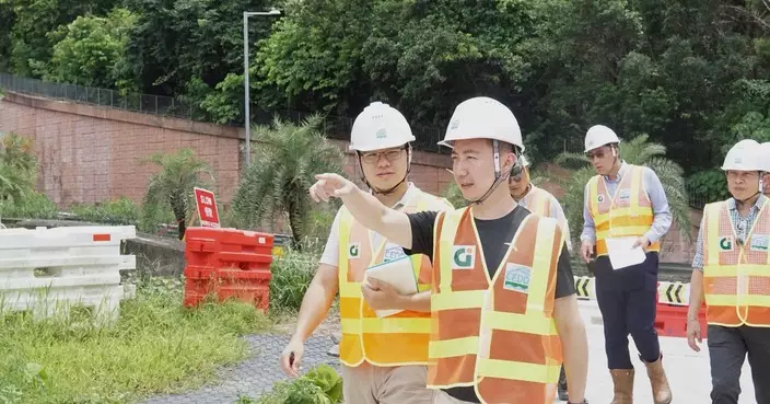 李梓敬聯同法團約見土木工程署 促恆常化臨時車路紓緩年豐路擠塞