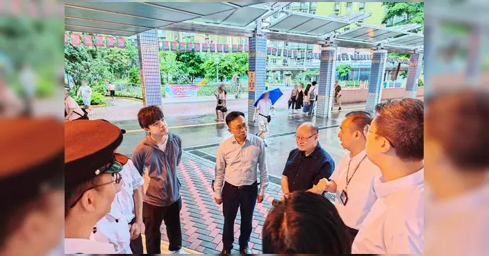 何坤洲聯同陳偉明約見房署食環 跟進元州邨滅蚊工作