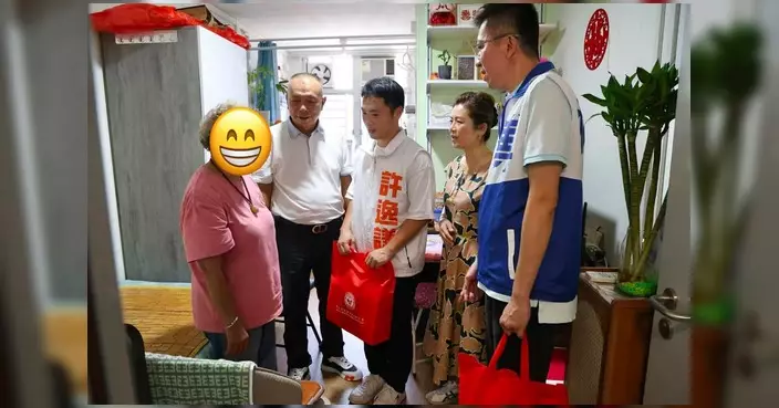 林博落區探訪土瓜灣街坊 收集意見傳遞節日問候