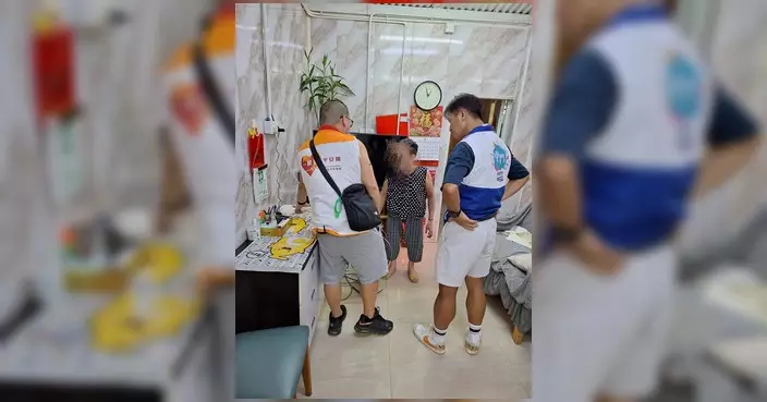 屯門掃管笏關愛隊聯同長者安居協會 為高危病患長者安裝平安鐘