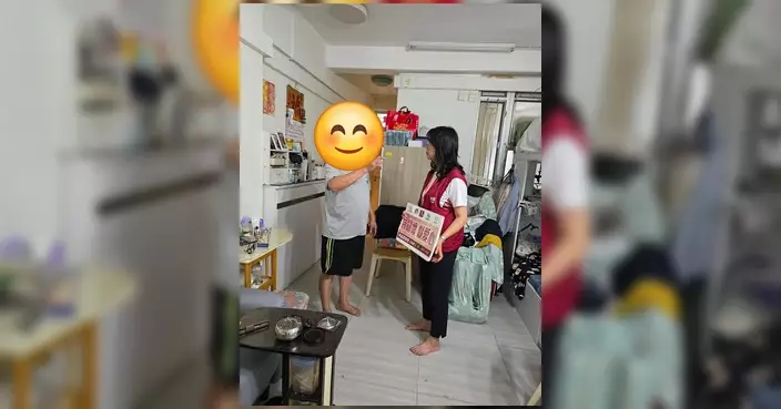 樂康關愛隊探訪區內長者 送上福袋傳遞關懷