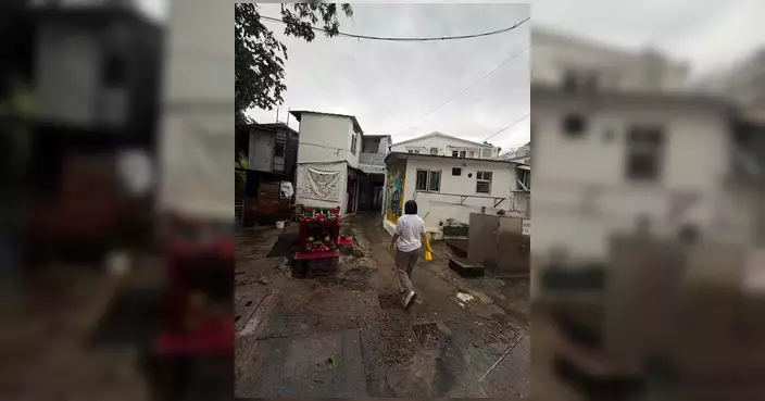 颱風紅霞遠離 林詠欣落區巡視薄扶林村及域多利道