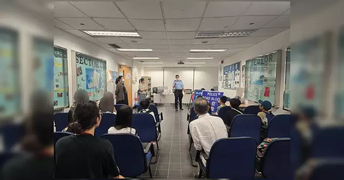 中區警署開放日 學生試穿裝備登警車體驗警務工作