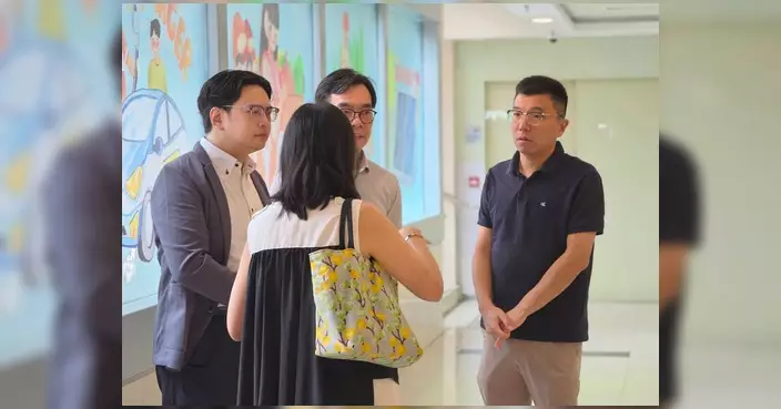 羅曉楓聯同領展視察太和廣場洗手間重建情況