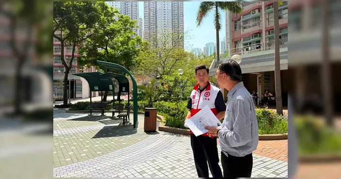 王曉山推動元朗區增設遮擋設施 改善長者及行動不便居民出行環境