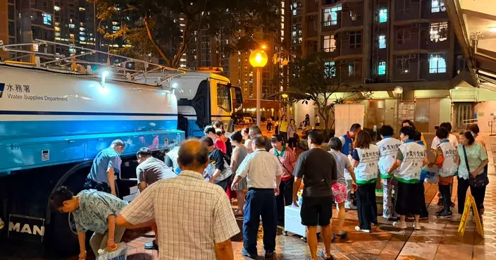 健明邨明域樓爆水管 約800戶一度停水 團隊派水支援至深夜