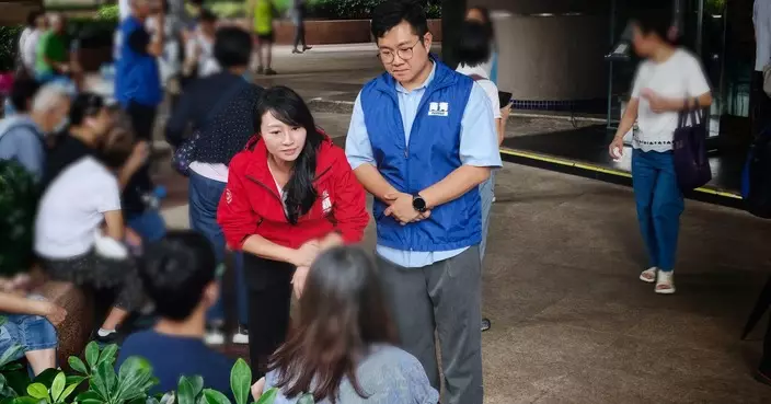 青衣盈翠半島第10座停電 陳穎欣聯同區議員到場跟進