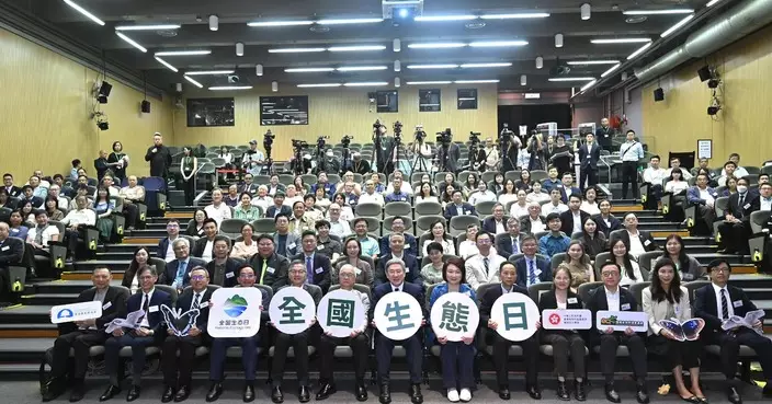 南區陀螺王爭霸戰總決賽 陳家珮乘接駁艇赴太白觀魚船觀戰