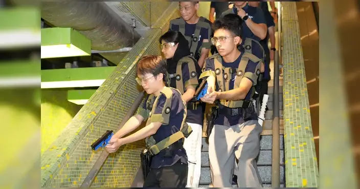 新界南衝鋒隊辦「青衝2026」體驗營 29名青少年體驗前線警務工作