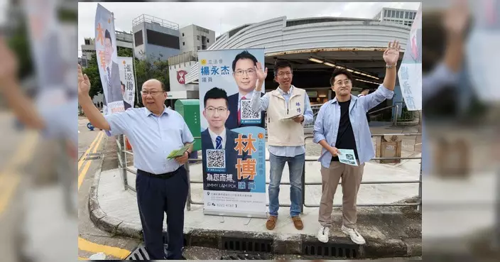 林博聯同何顯明張景勛設早街站 傾聽街坊民意