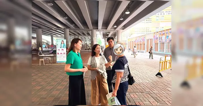 陳凱欣聯同區議員及分區委員美孚設街站聆聽民意