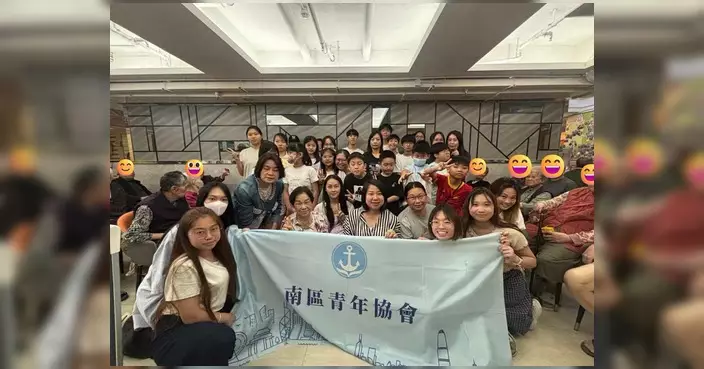 林詠欣聯同青年義工探訪香港仔長者 獻唱演奏傳遞社區溫暖