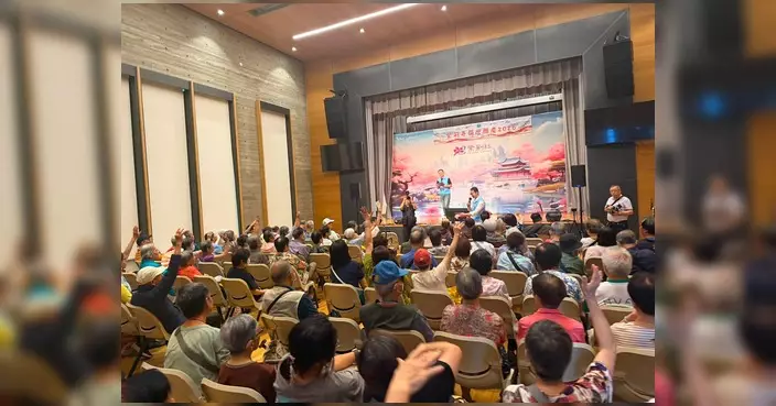 灣仔區維園關愛隊辦粵曲表演賀國慶 現場座無虛席