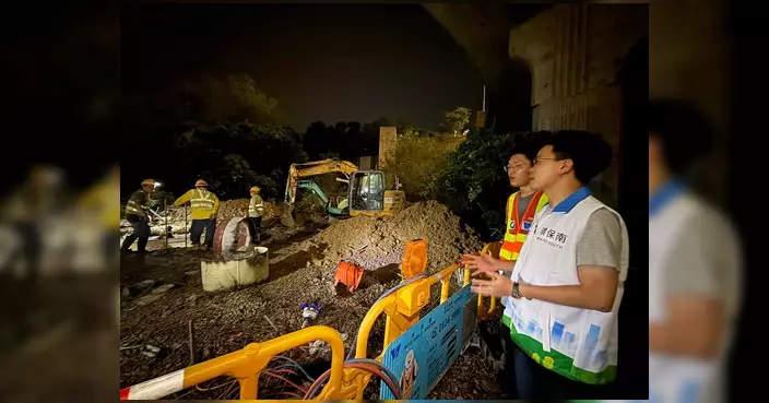 康城路鹹水管滲漏暫停沖廁水供應 張美雄促加快更換老化喉管