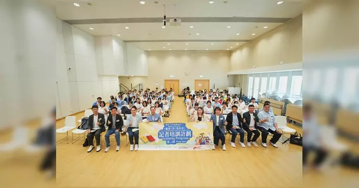 黃遠康出席中學校園記者培訓計劃結業禮 見證學生學有所成