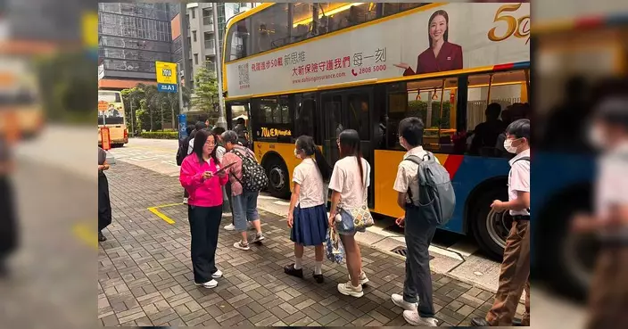 開學日視察巴士站 覃碧華續爭取702加班及702B全日服務
