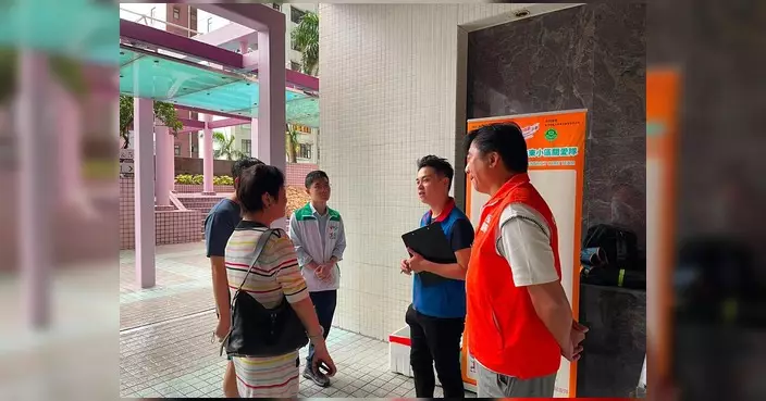 施永泰與關愛隊合辦街站 收集居民社區意見