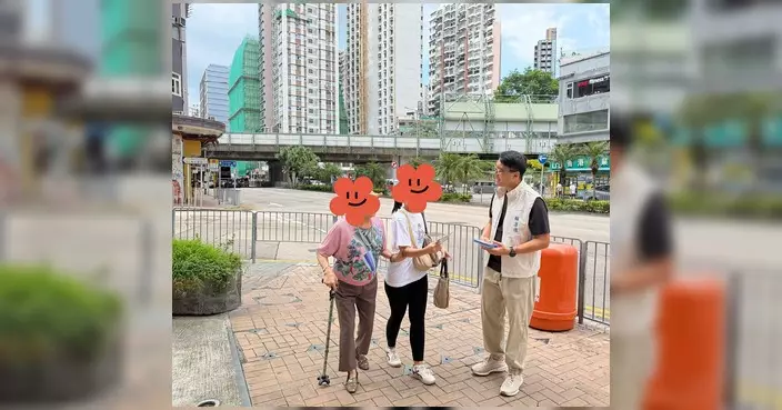 賴彥宗何文田街開街站 派發啟德醫院交通資料
