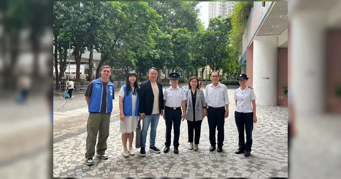 朱浩賢聯同食環署視察新都廣場 商討改善周邊環境衛生