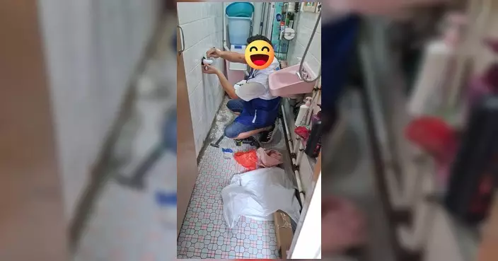 馮沛賢協助關愛隊義工 為屯門區居民及長者提供家居維修