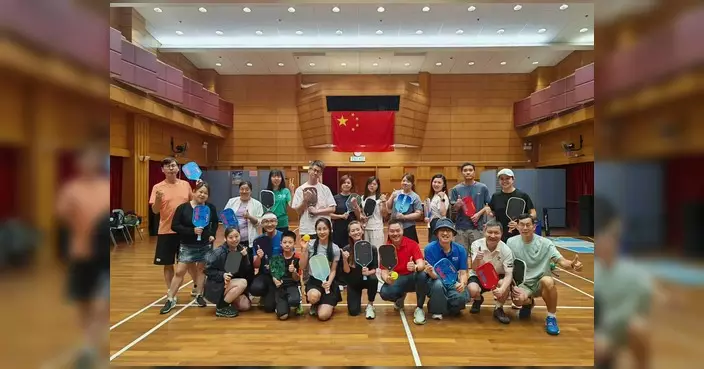 鄭宇曦參與匹克球體驗日 稱新興運動較易上手適合不同年齡層