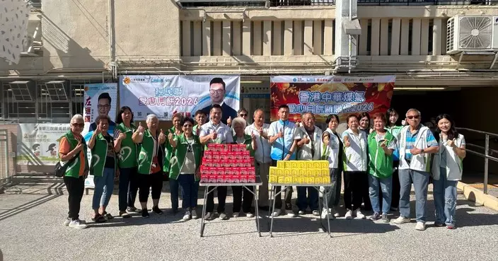 經民聯愛民邨辦愛心月餅派發活動 向長者街坊送節日問候