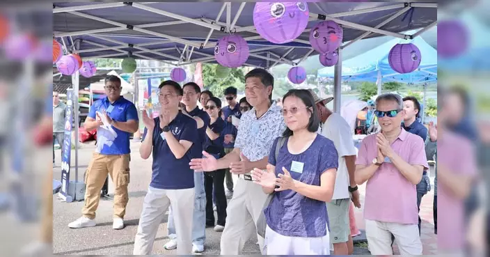 水警東分區辦海上安全五部曲活動 聯同嘉賓頒划艇安全貼紙提醒市民量力而為
