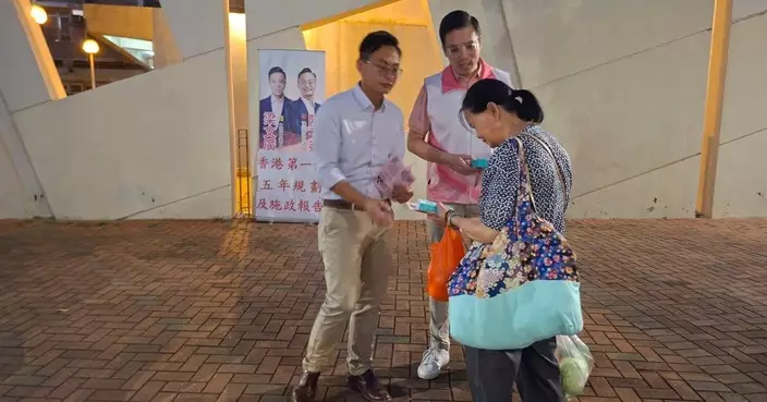 陸子峯文廣海庭道設街站 收集五年規劃施政報告意見兼宣傳防蚊