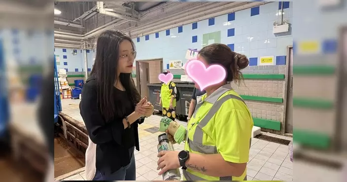 王倩雯聯同工會代表探訪清潔工友 派清涼毛巾水壺推廣防暑資訊