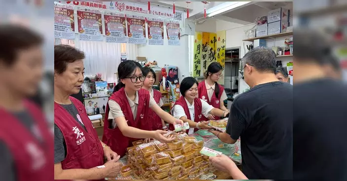 北角中秋關愛活動圓滿舉行 曾卓兒辦DIY燈籠工作坊及派月餅