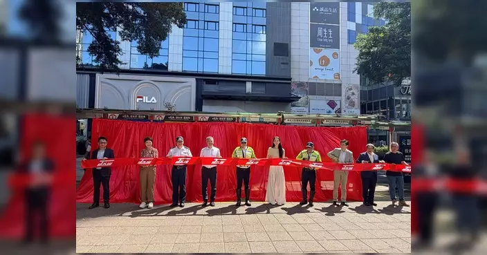 江旻憓出席道路安全廣告啟動儀式 彌敦道40個巴士站候車亭投放全新廣告