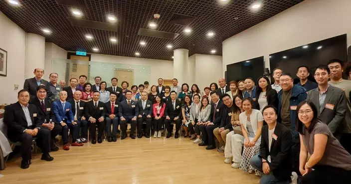 國慶77周年葵青同心步向前 中小學制服團隊中式步操暨升旗儀式今早舉行