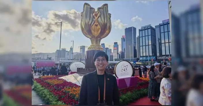 沙田區議員李貞儀出席國慶升旗儀式 祝願祖國富強昌盛