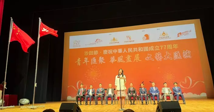 國慶酒會後返沙田參與升旗禮及文藝大會演