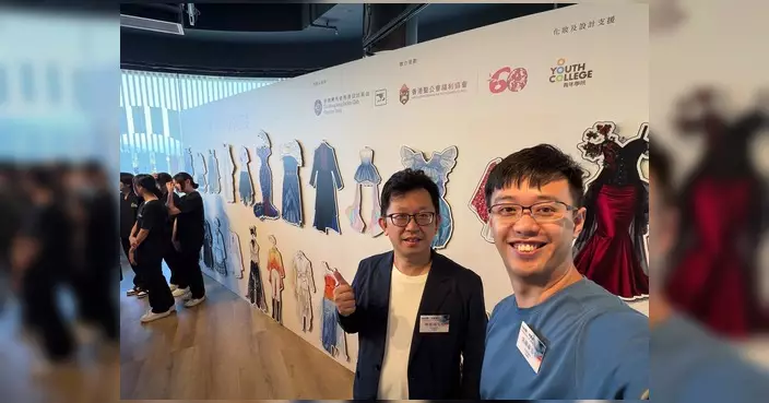 吳啟泰與蔡惠誠議員出席EMO間時裝展 關注青少年情緒健康